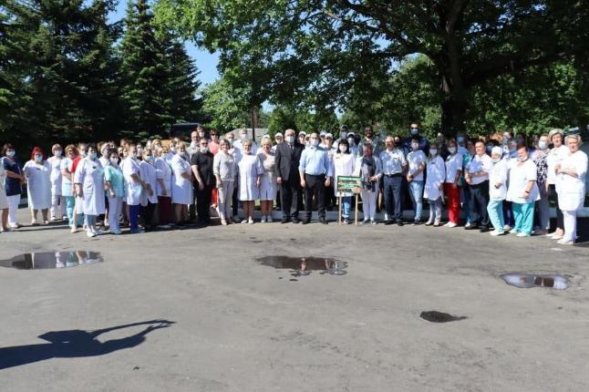 Общественная палата городского округа Ступино  организовала высадку  «Аллеи медиков»