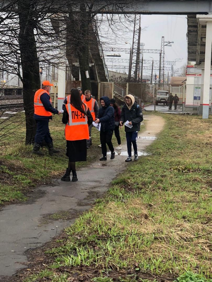 В районе ж/д платформы «Михнево» Павелецкого направления Московской  железной дороги состоялся рейд / Администрация городского округа Ступино