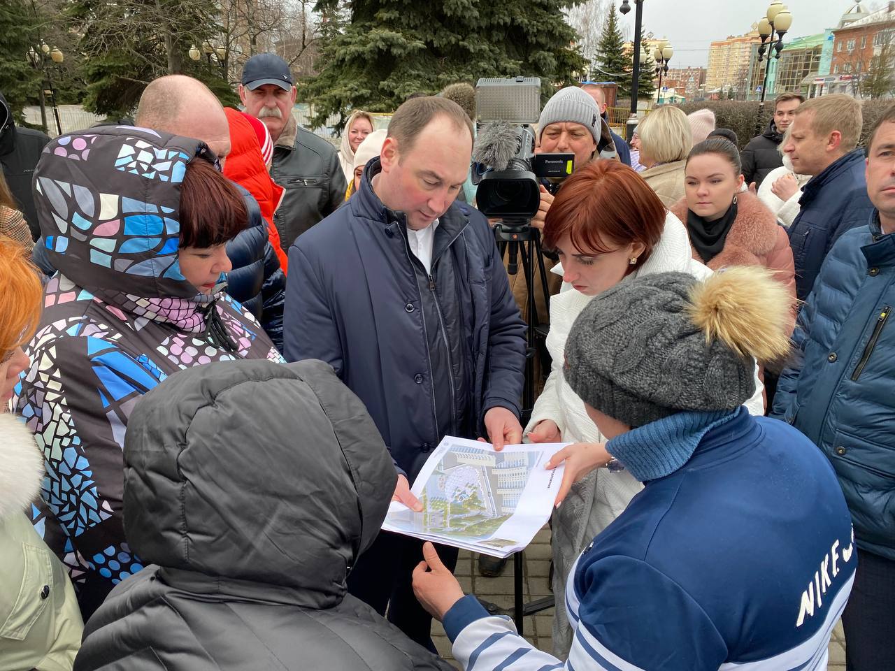 Благоустройство площади Металлургов в городе Ступино идёт полным ходом. /  Администрация городского округа Ступино