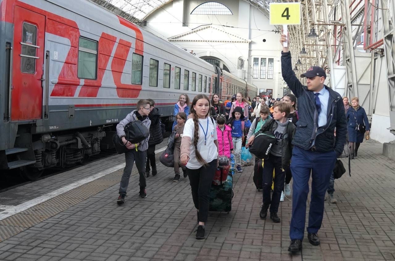 Более_1200_детей_из_Подмосковья,_оказавшихся_в_трудной_жизненной