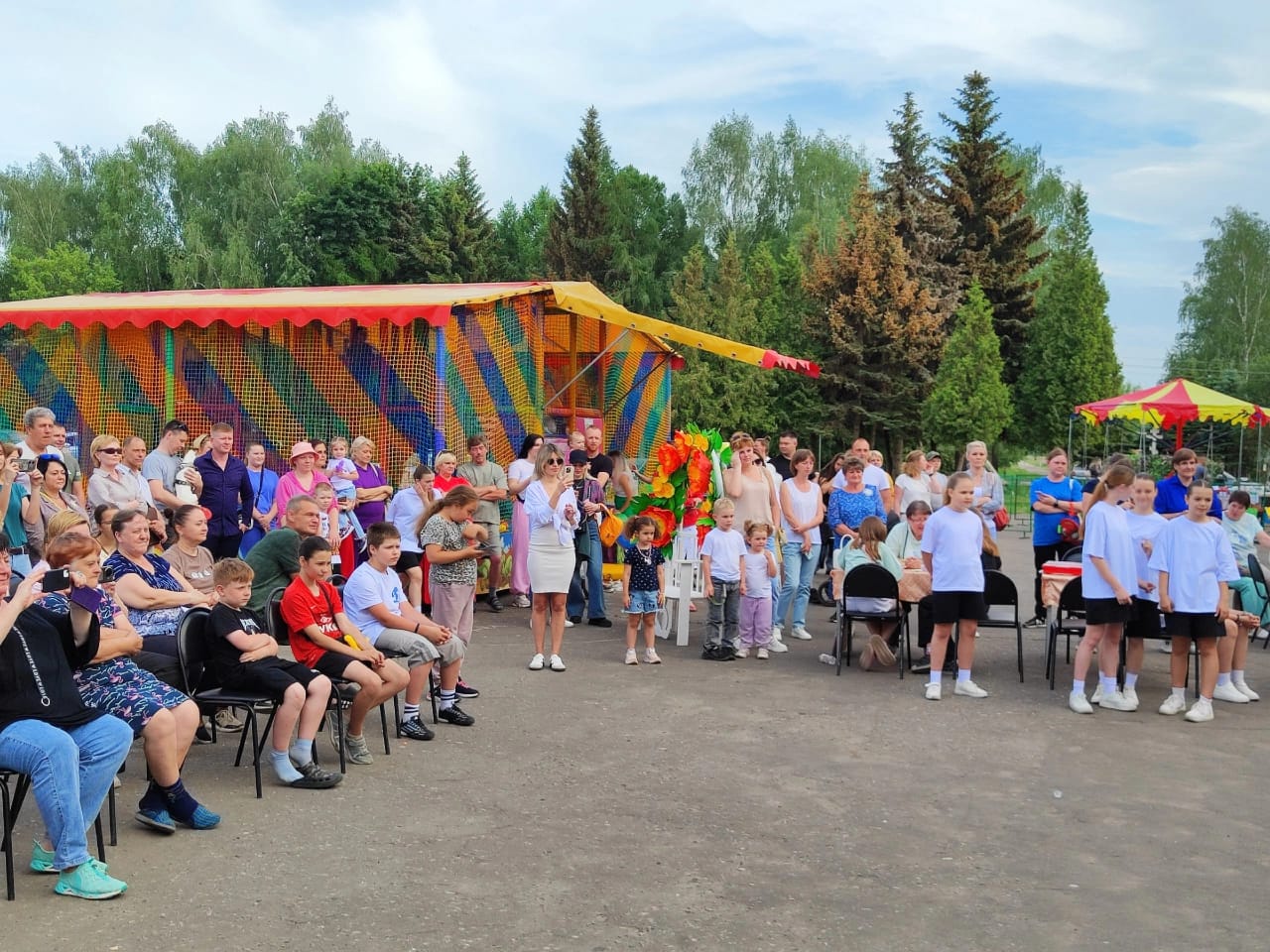 День соседей отметили в деревне Дубнево