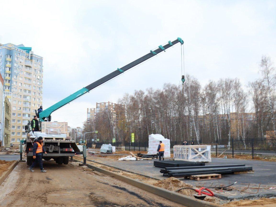 Глава городского округа Ступино Сергей Мужальских проверил ход строительных работ в школе в квартале Надежда