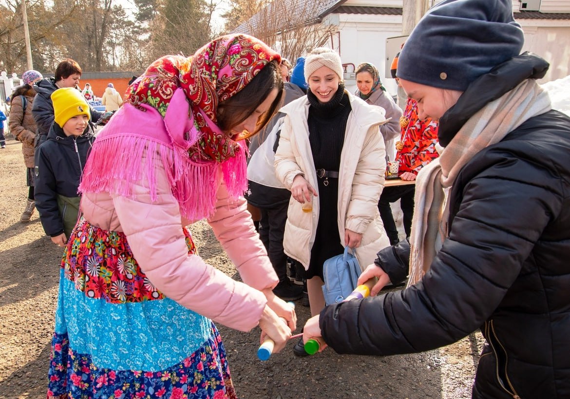 Масленицу отметили прихожане Тихвинского храма в Ступино / Администрация  городского округа Ступино