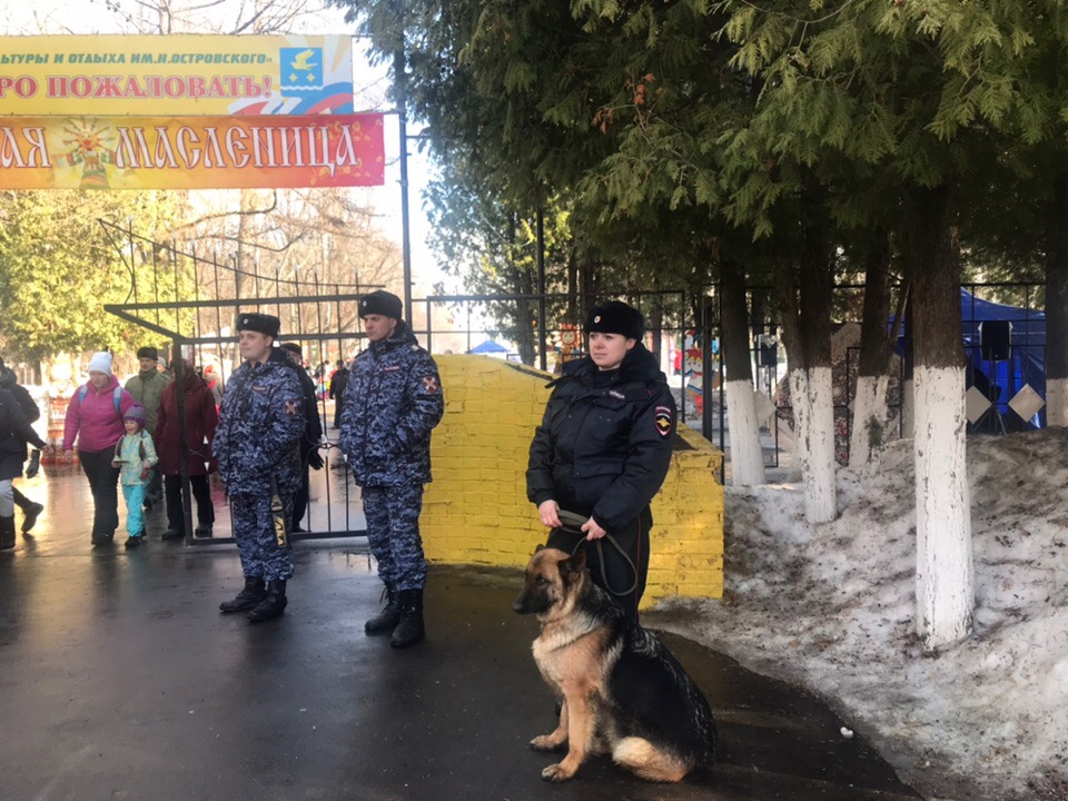 Сотрудники полиции г. Ступино обеспечили охрану общественного порядка во время празднования Масленицы