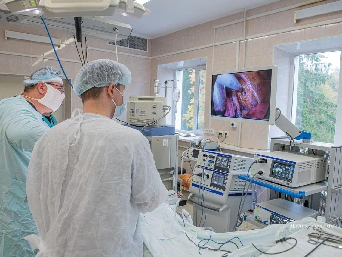 Подмосковные больницы получили более 200 единиц медоборудования для диагностики и лечения онкологии в 2022 году