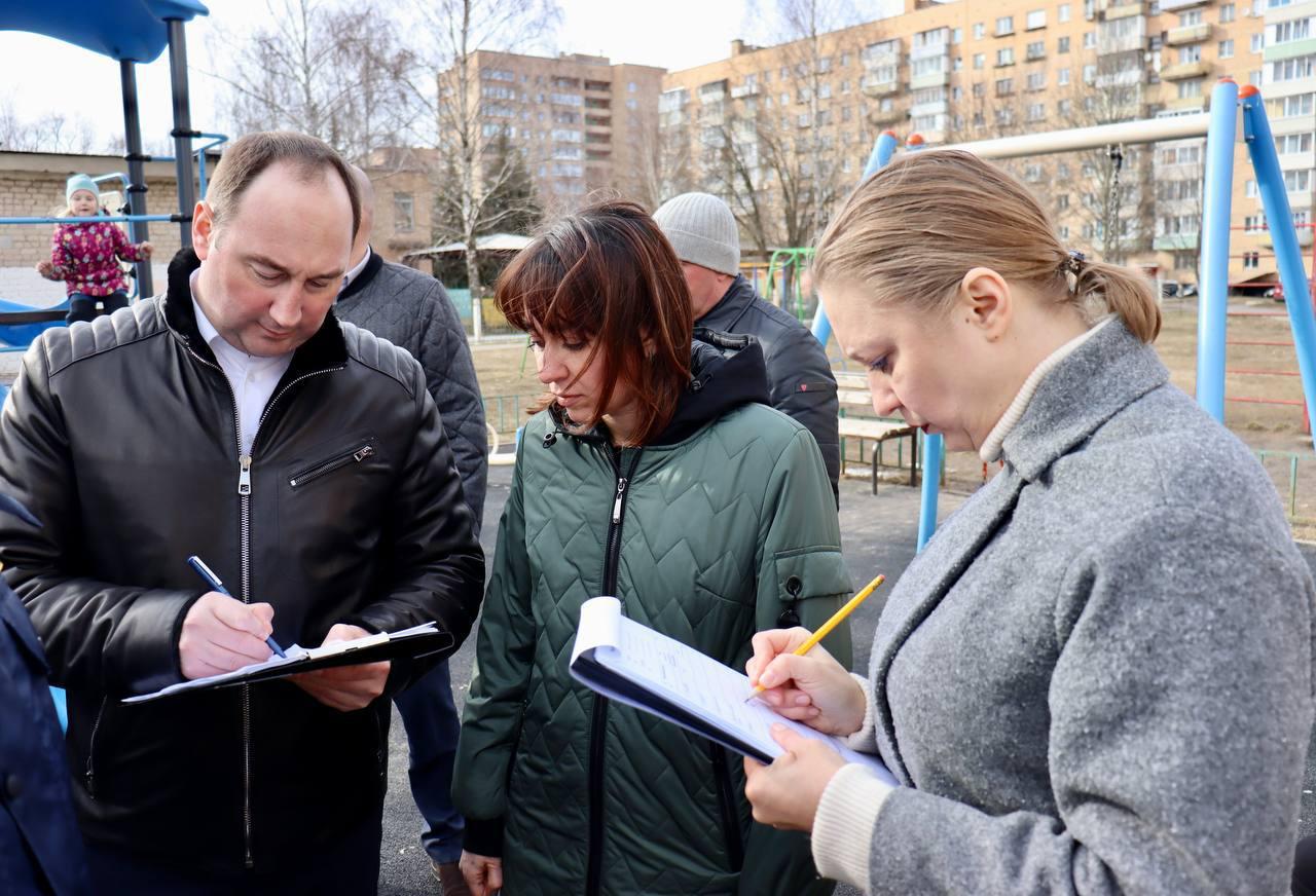 Состояние дворов проверили в Ступино / Администрация городского округа  Ступино