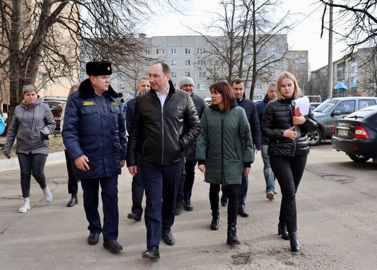 Состояние дворов проверили в Ступино / Администрация городского округа  Ступино