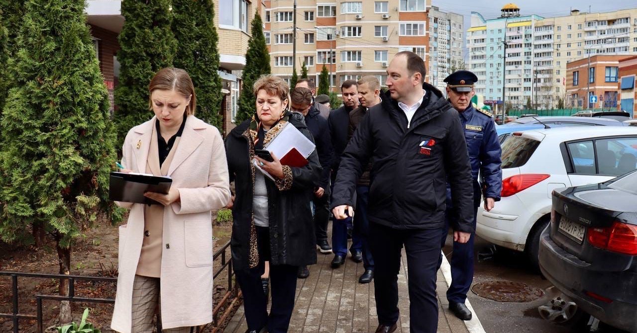 Состояние дворов в городе Ступино проверил Сергей Мужальских /  Администрация городского округа Ступино