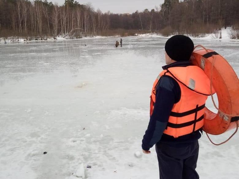 Спасатели территориального управления №13 ГКУ МО «Мособлпожспас» усилили контроль за зимними водоемами в зоне своей ответственности.