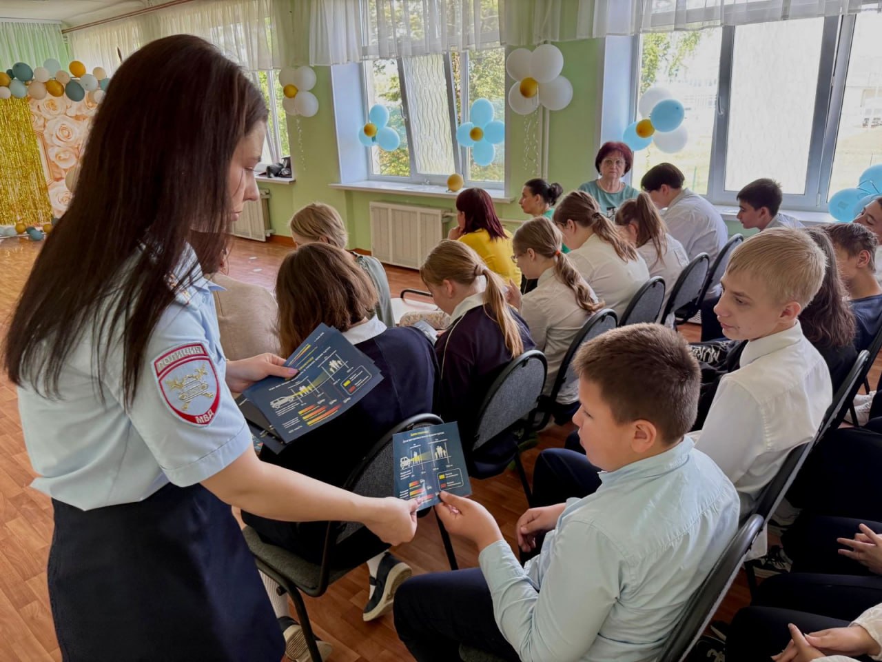 В г. Ступино сотрудница полиции провела встречу с родителями и детьми