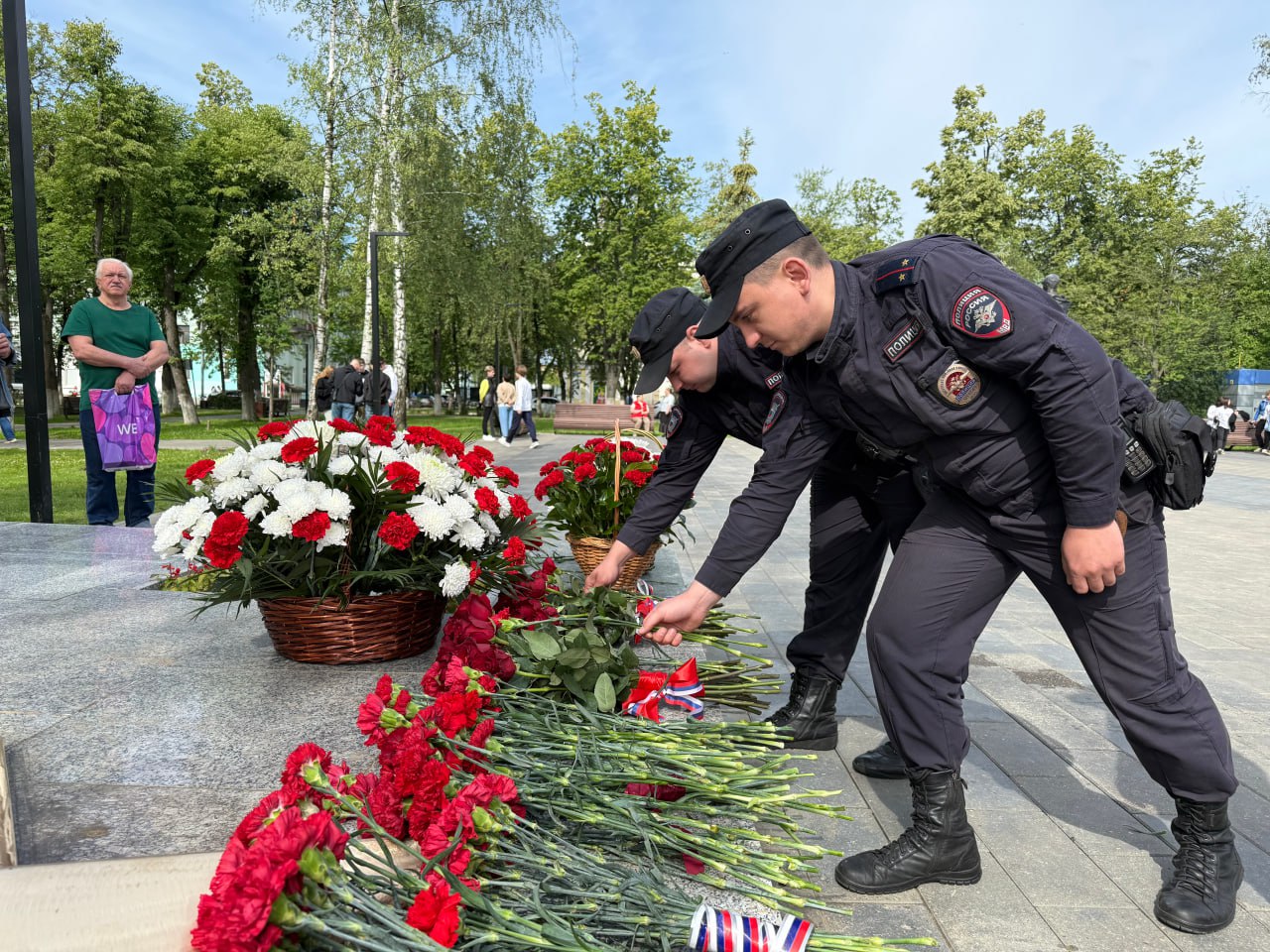 В г.Ступино полицейские приняли участие в памятной акции2206