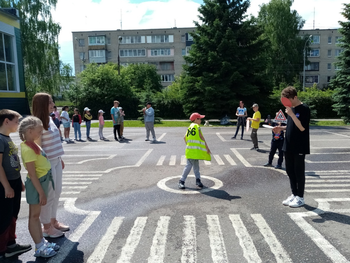 В летнем оздоровительном лагере «Солнышко» Михневской средней школы прошло ежегодное мероприятие по профилактике безопасности на дорогах
