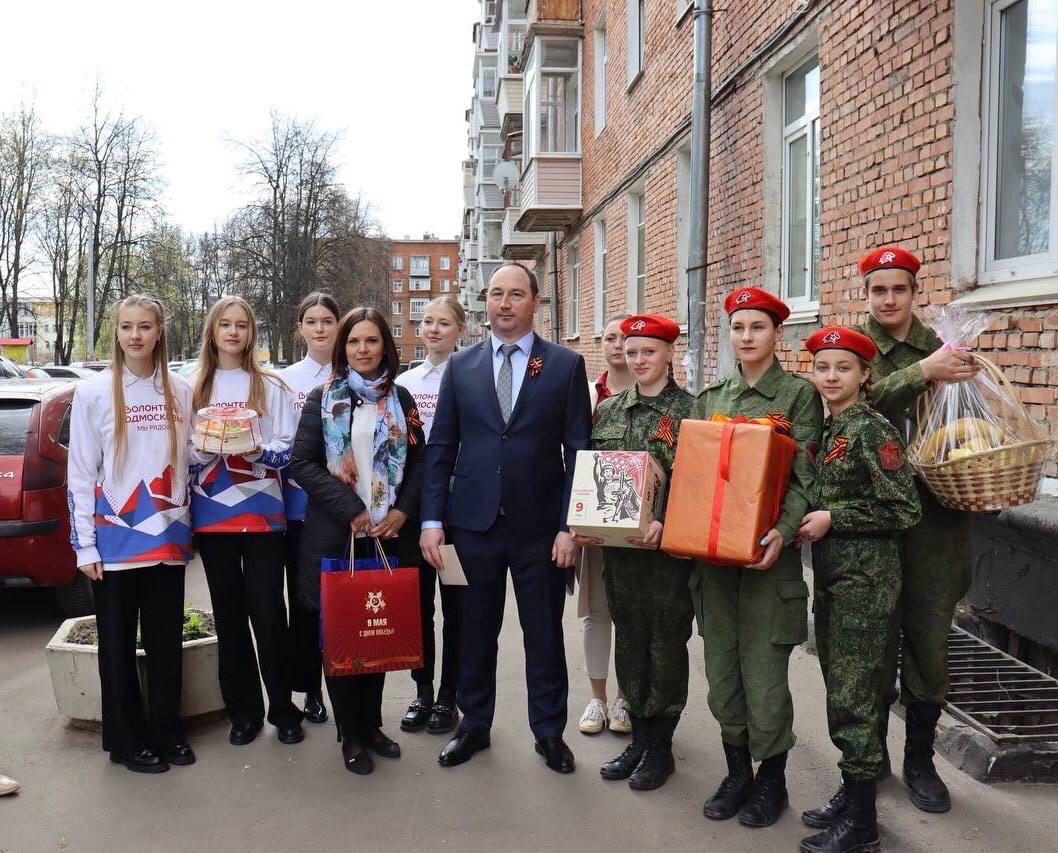 В преддверии 9 Мая глава поздравил ветеранов / Администрация городского  округа Ступино