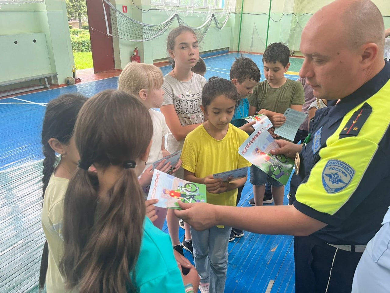 В Ступино полицейские провели беседы в детских летних лагерях