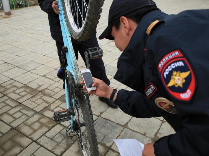 В Ступино полицейские задержали подозреваемого в краже велосипеда_1