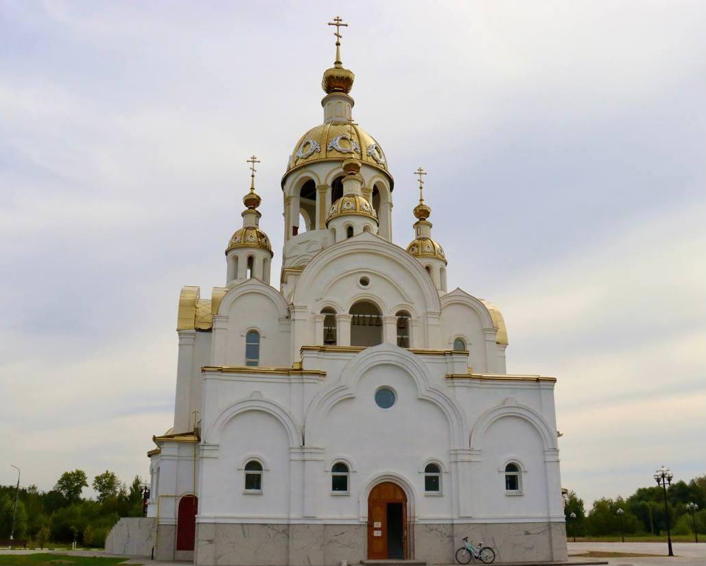 В Ступино сегодня провели благодарственный молебен в честь открытия Храма  Всех святых в Земле Российской просиявших и Дня города. / Администрация  городского округа Ступино