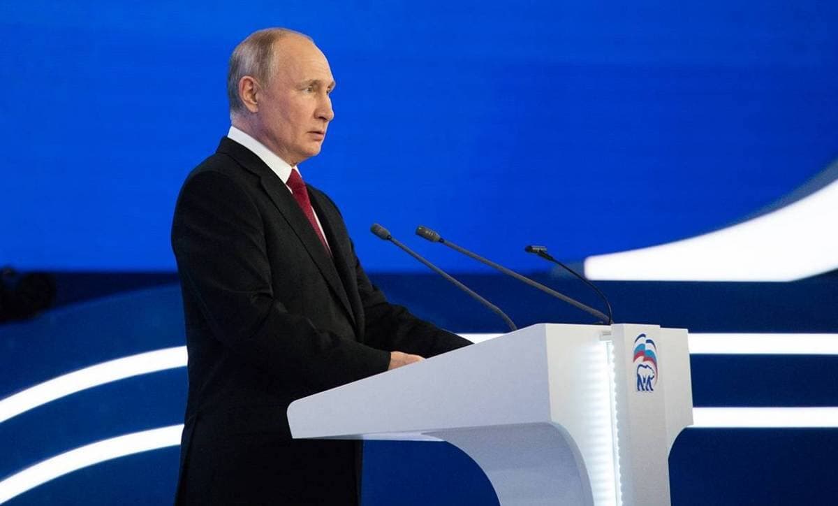 Владимир Путин предложил освободить от подоходного налога прибыль от продажи квартиры для семей с двумя и более детьми
