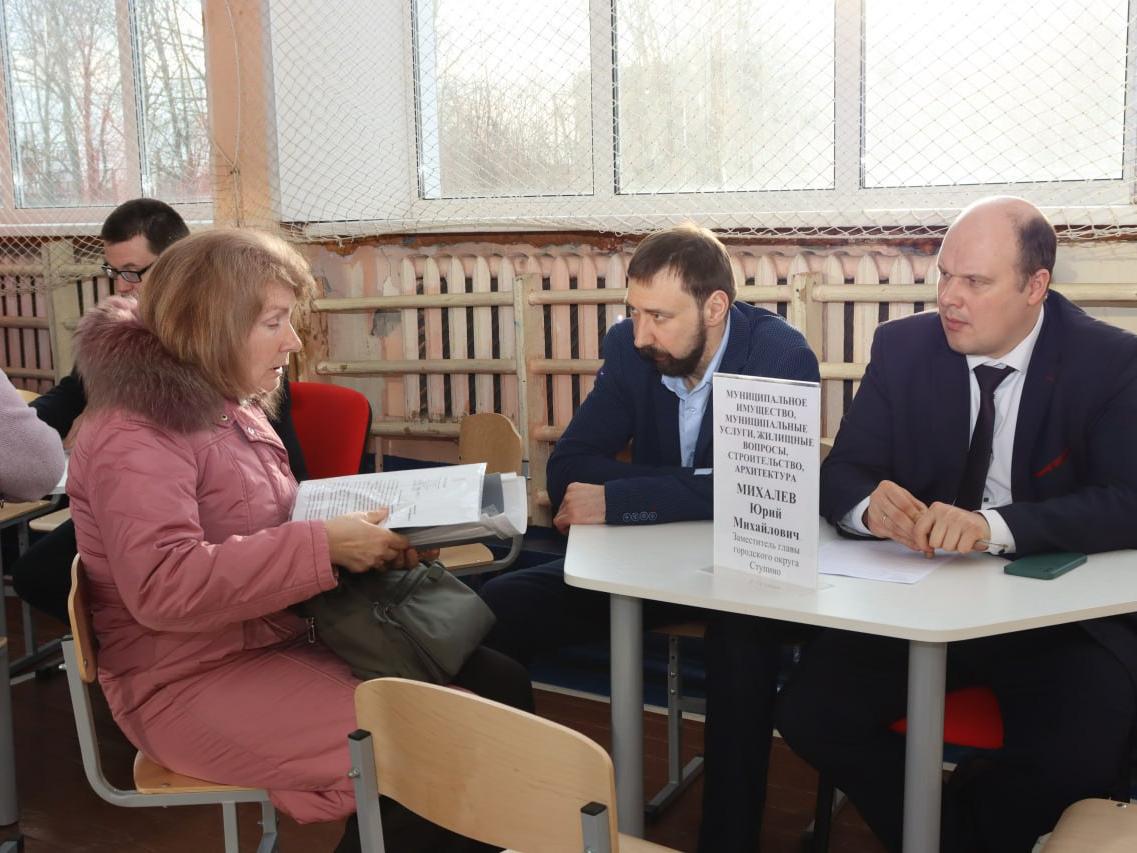 Встреча с жителями в формате выездной администрации прошла в селе Большое Алексеевское.