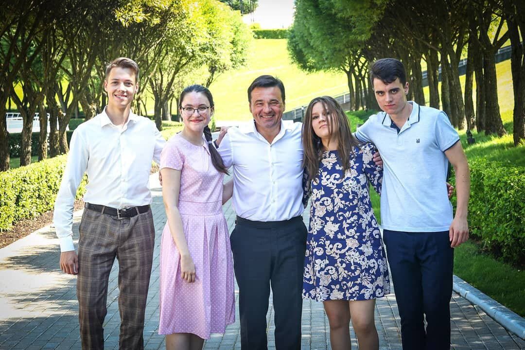4 подмосковных школьника набрали в этом году на ЕГЭ 100 баллов по 3 предметам