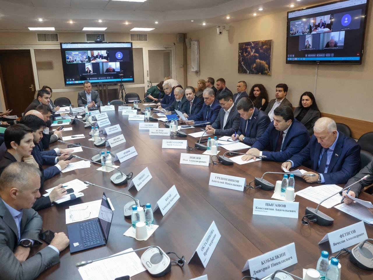 Александр Коган-Рассмотрены поправки ко второму чтению проекта федерального бюджета на 2026-2028 годы.