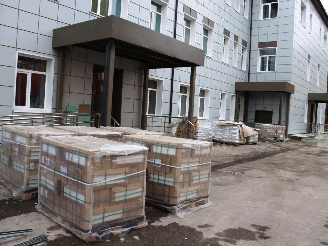Депутаты оценили ход ремонтных работ в инфекционном корпусе Ступинской клинической больницы  