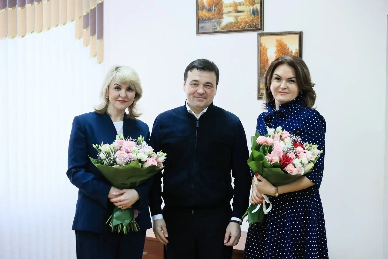 Губернатор Московской области Андрей Воробьев встретился с членами Комитета семей воинов Отечества - мамами и женами участников СВО. 