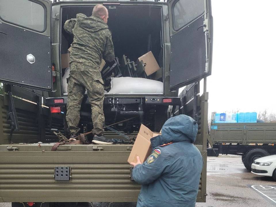 Гуманитарная помощь от сотрудников МЧС Ступино