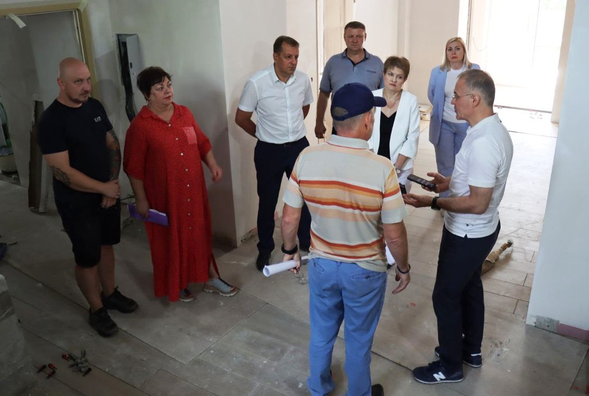 ход капитального ремонта во взрослой поликлинике поселка Малино2
