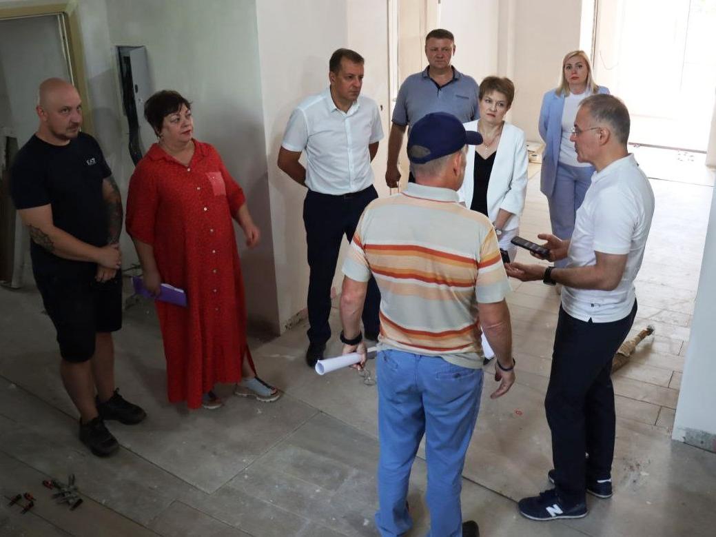 ход капитального ремонта во взрослой поликлинике поселка Малино2
