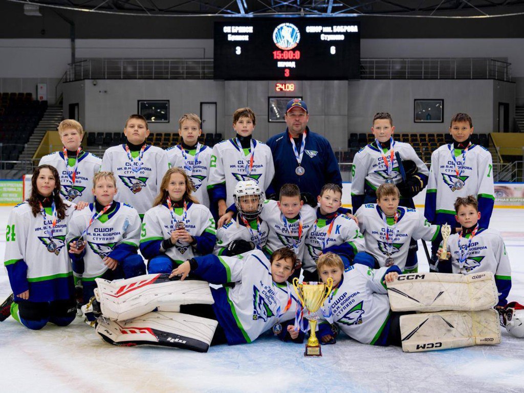 Начинающие хоккеисты из Ступино блеснули на турнире «Кристальный лед»