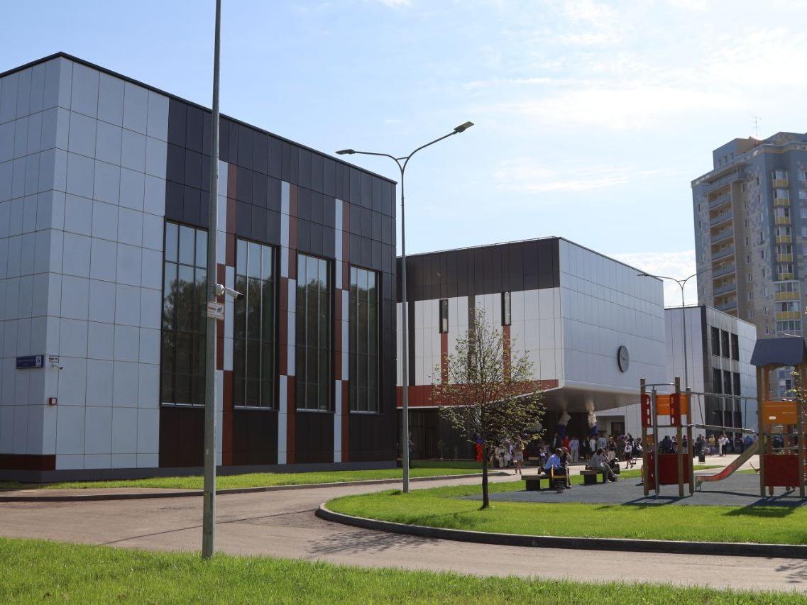 Новый учебный корпус ступинской школы №8 распахнул двери для школьников и педагогов.9