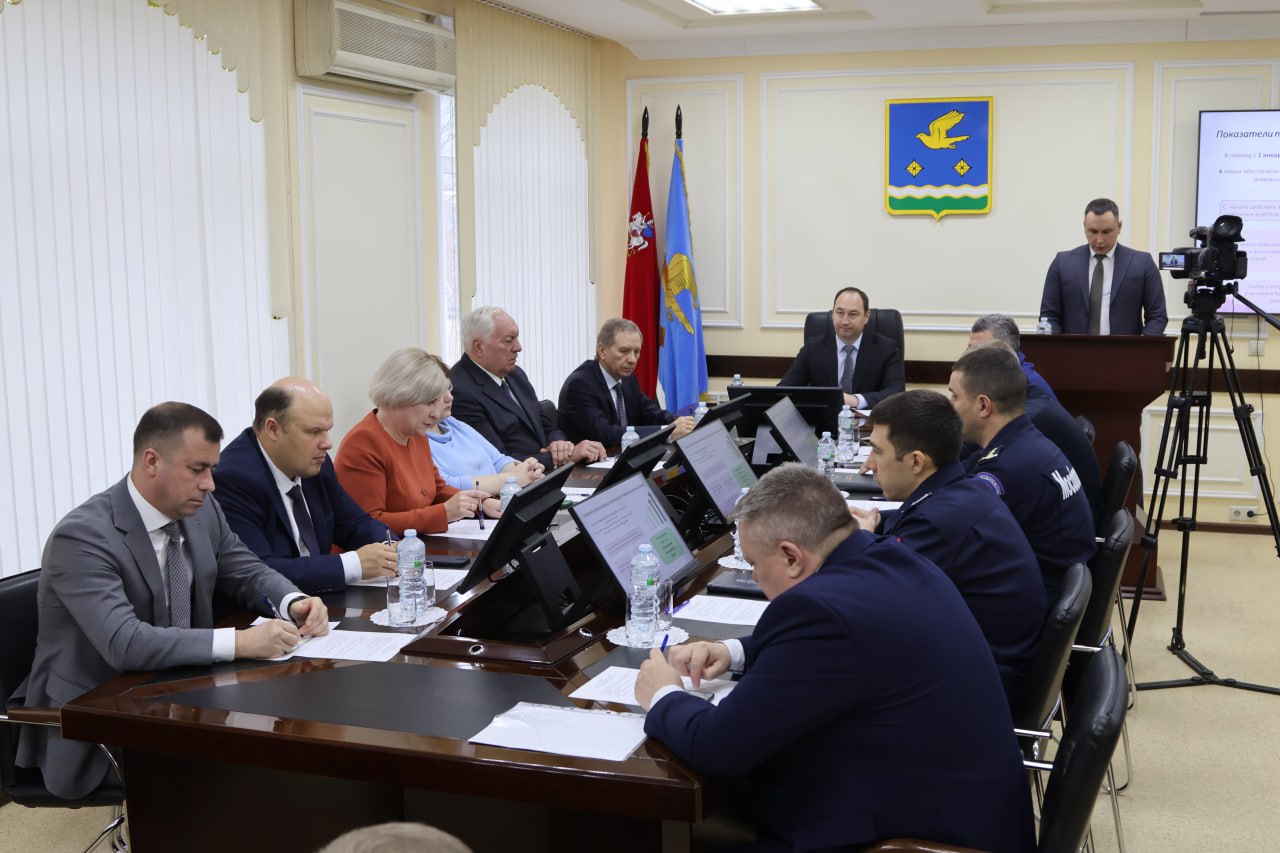 Общегородское оперативное совещание прошло под председательством главы округа Сергея Мужальских1111