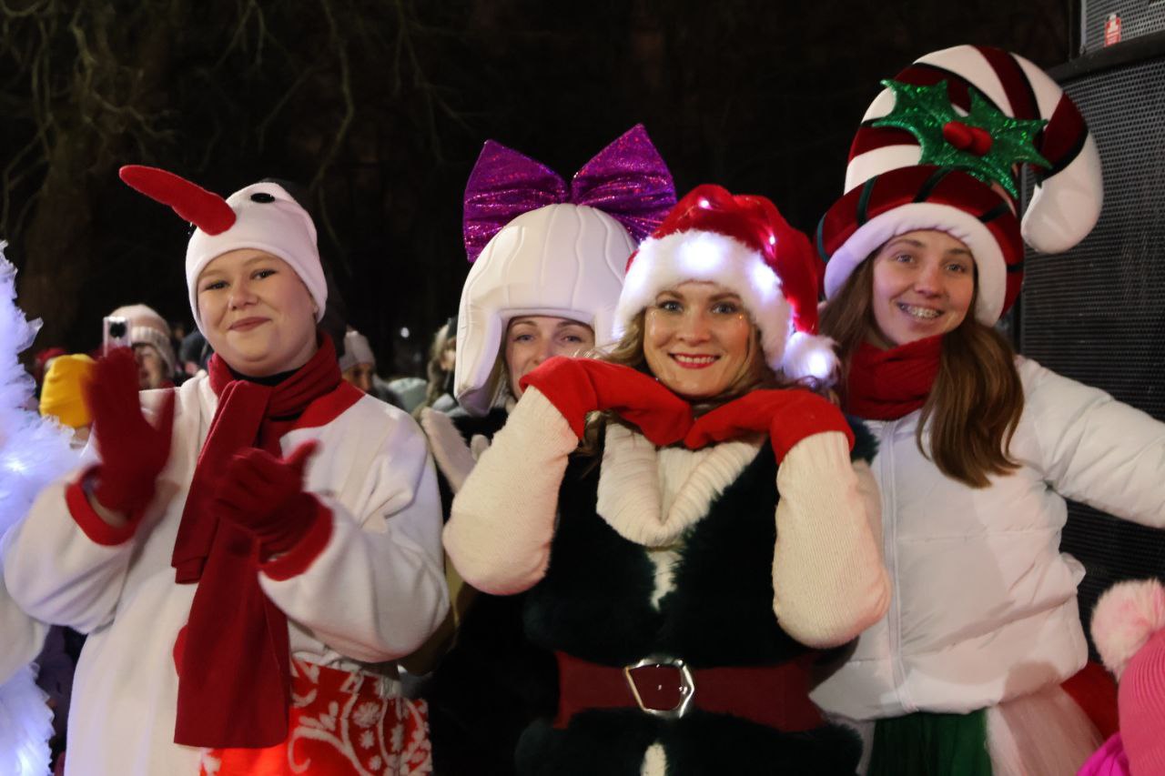 Открытие зимнего сезона прошло в парках городского округа Ступино. 01122025