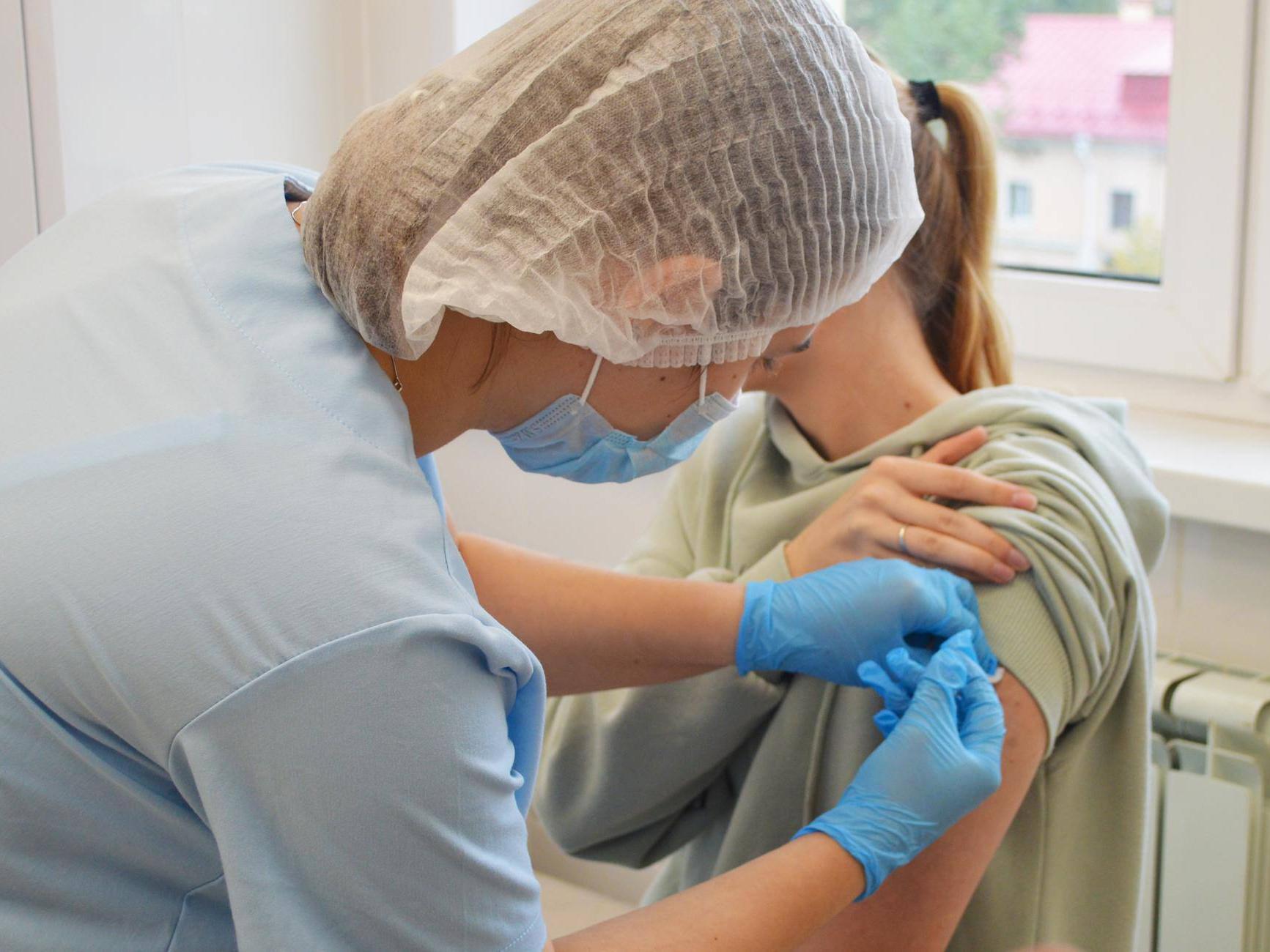 Почти 56 тысяч жителей округа прошли диспансеризацию и профосмотры с начала года