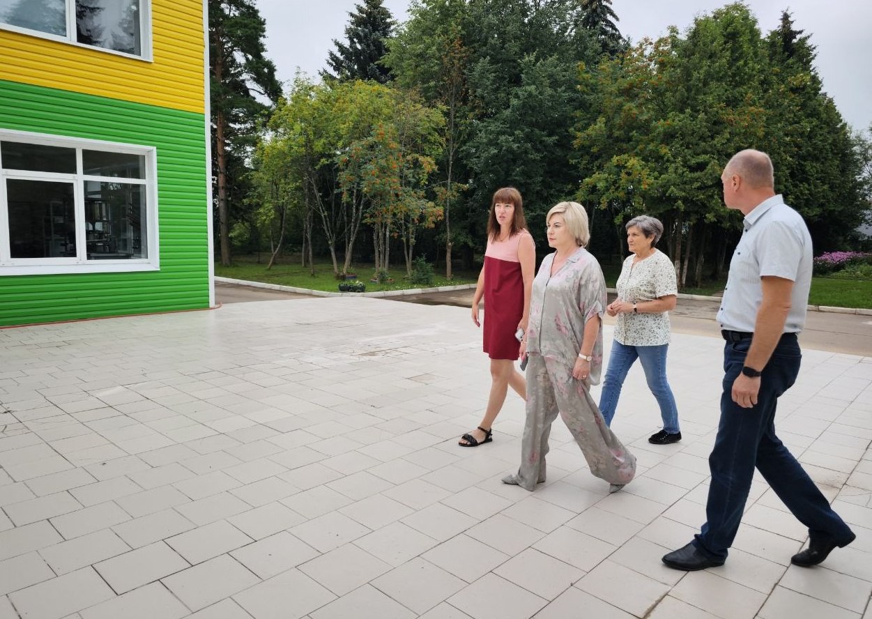 проверка школы в Леонтьеве