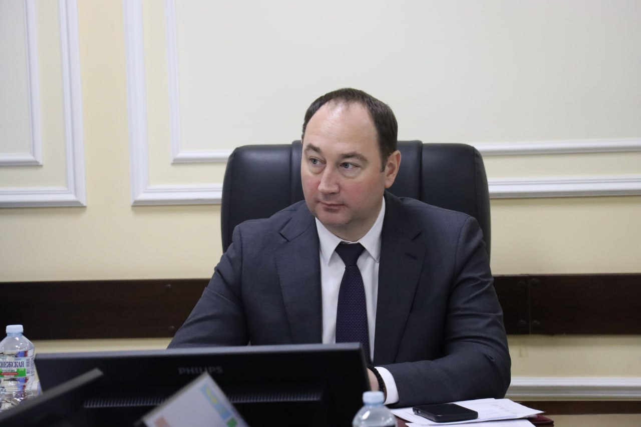 Руководитель муниципалитета Сергей Мужальских 9 декабря провел еженедельное оперативное совещание.3