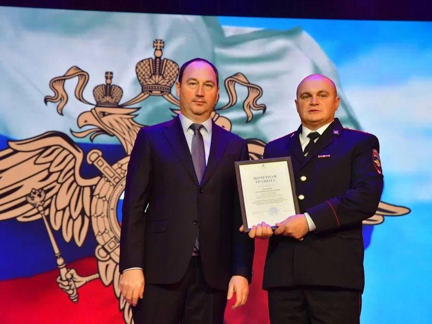 с днем полиции!_