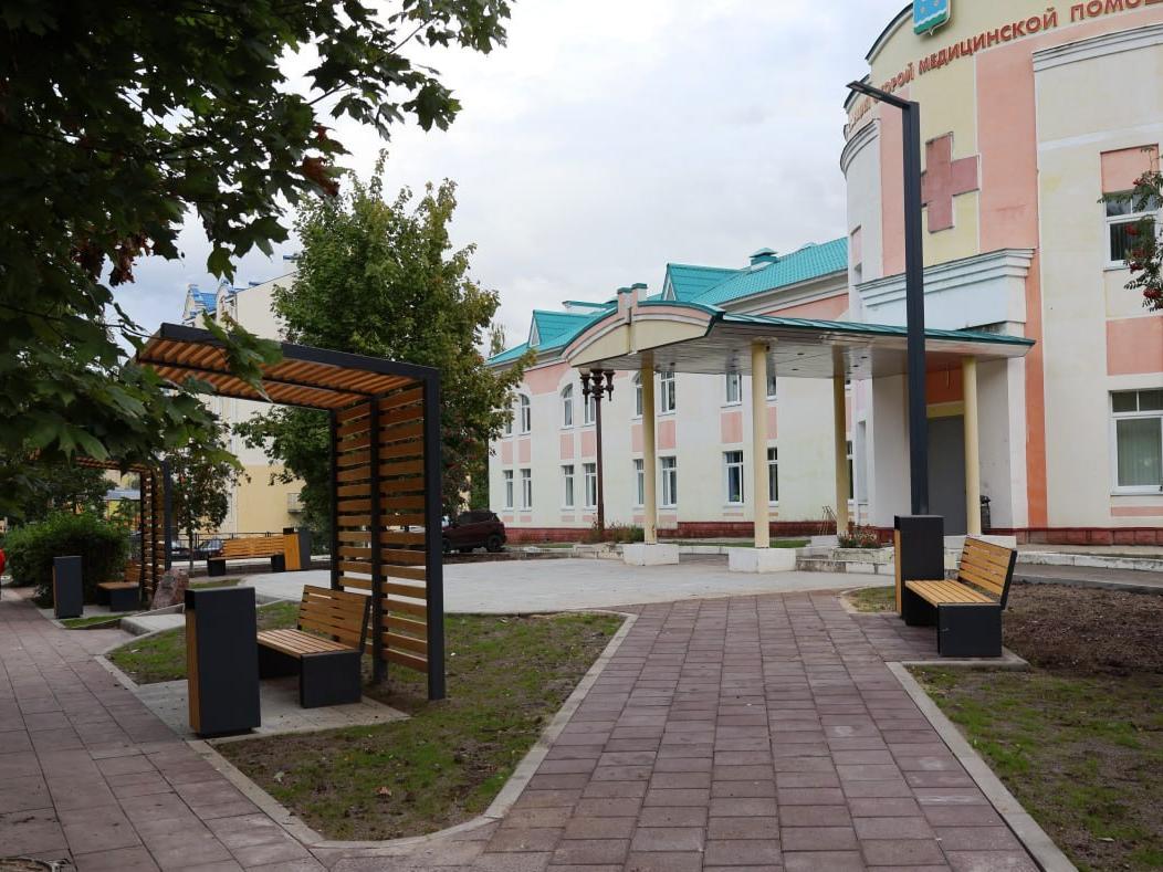 Сквер у взрослой поликлиники в Ступино преобразился
