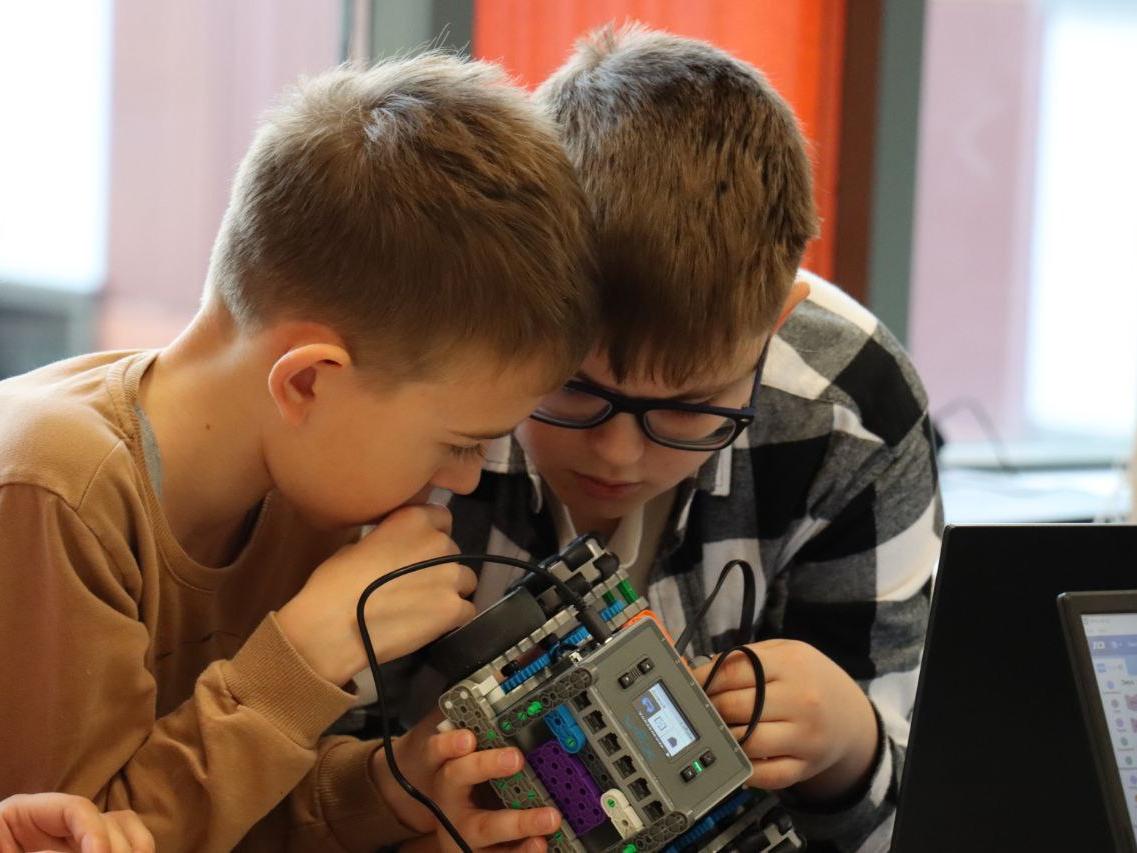 Состоялся второй этап муниципального семинара по робототехнике Большие гонки 3.0