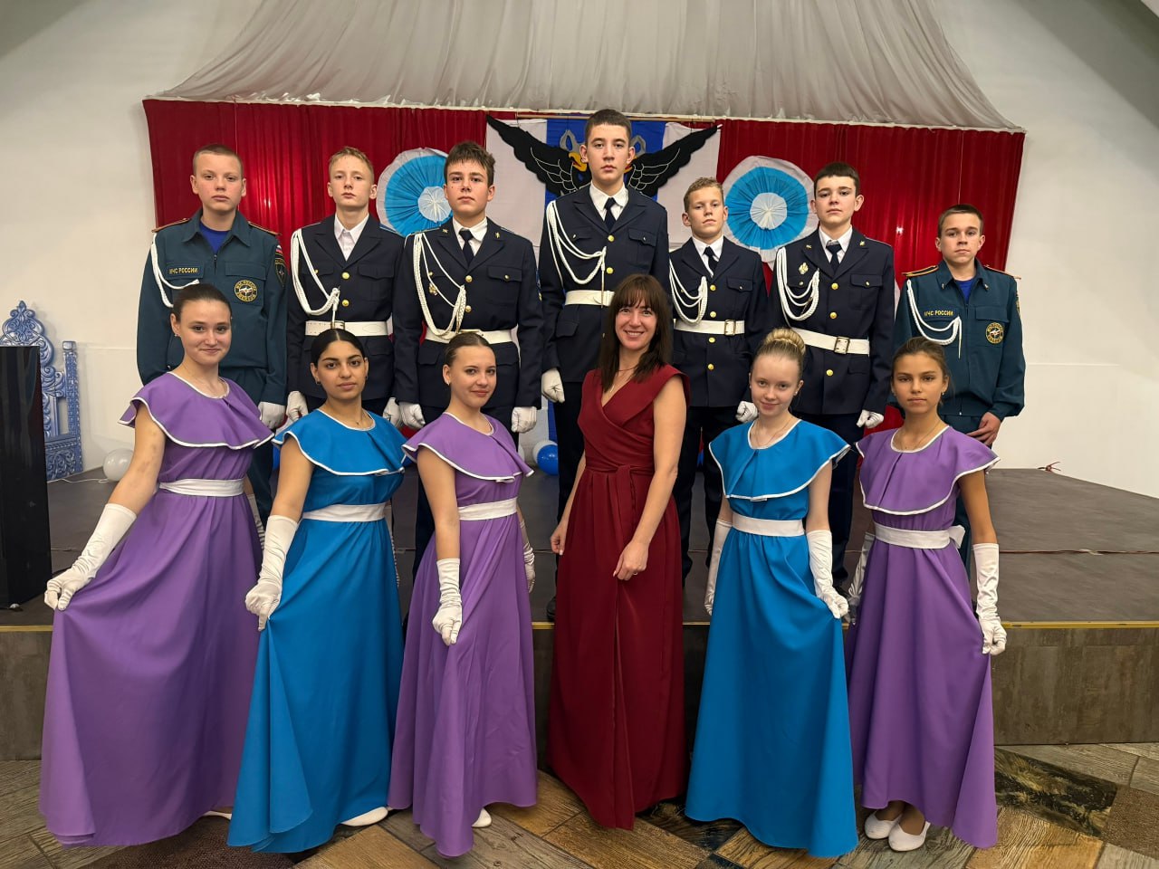 Ступинские кадеты открыли сезон балов в Измайловском дворце