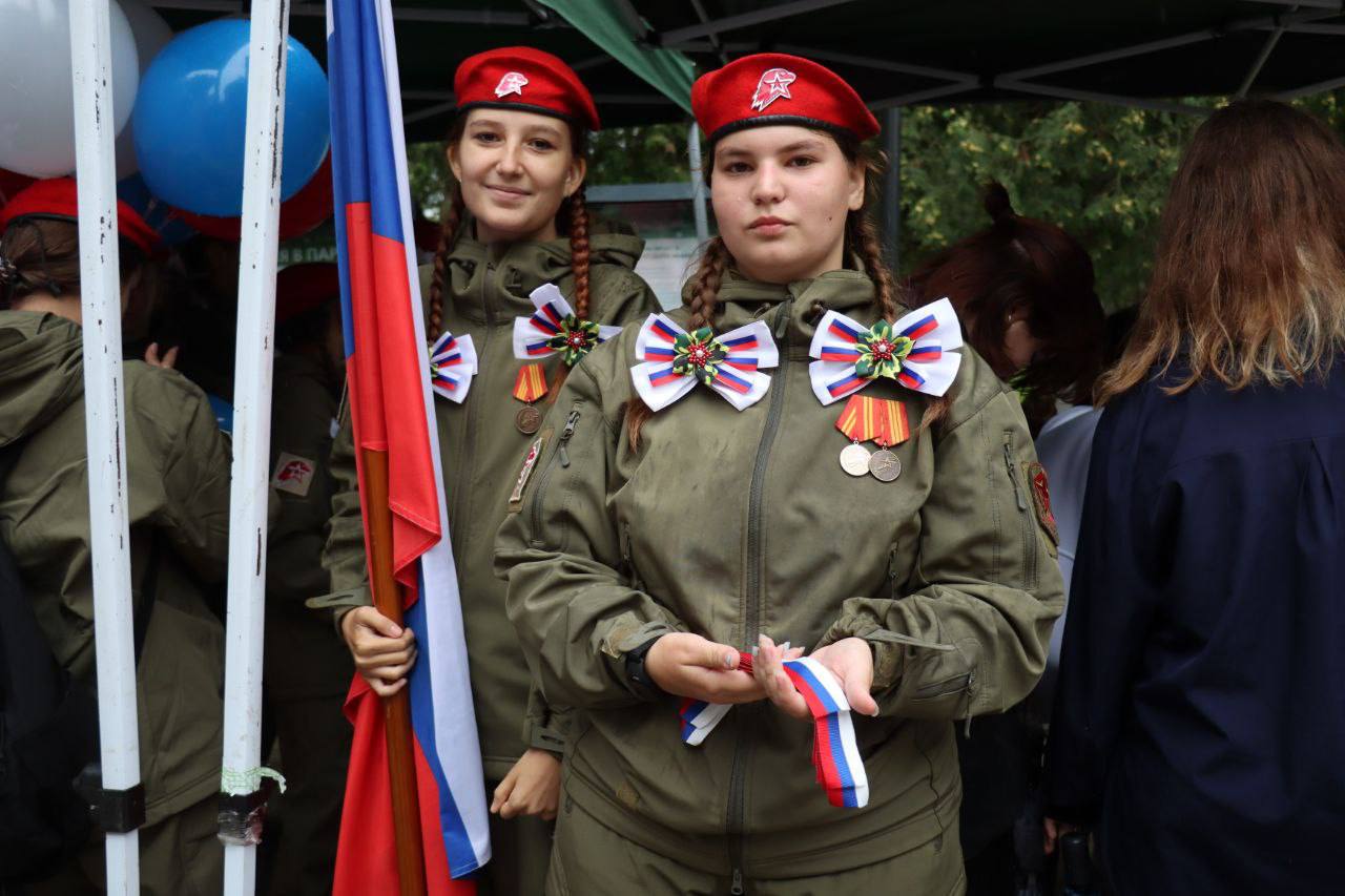 Ступинцы отметили День Государственного флага Российской Федерации патриотической акцией.