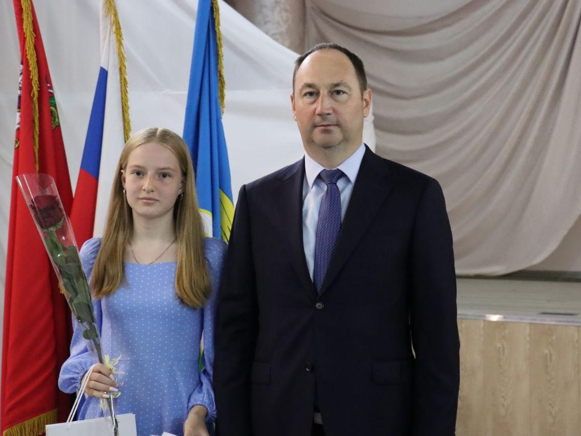 Торжественная церемония вручения паспортов прошла в Ступино1607