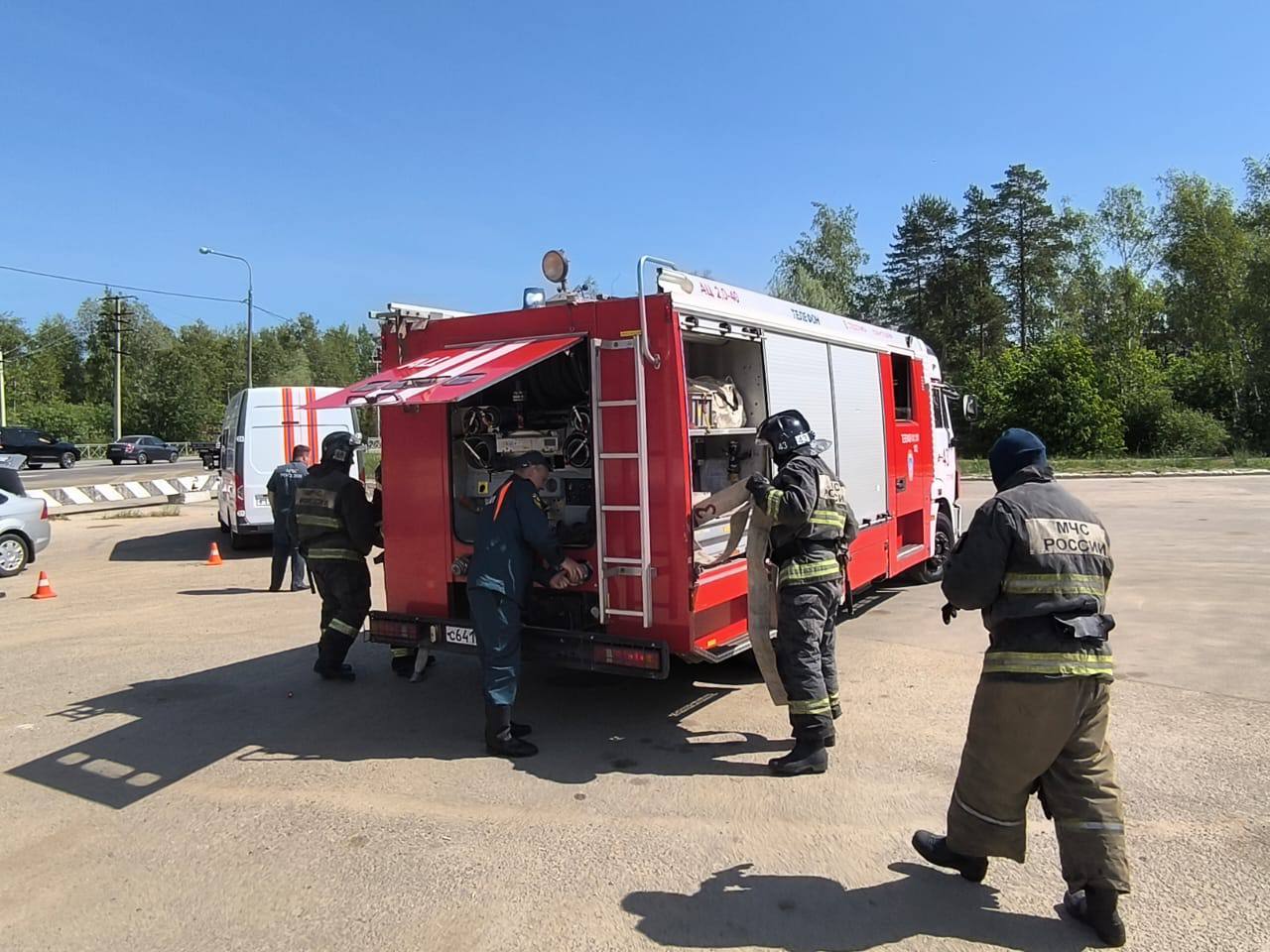 Ступинские спасатели приняли участие в тренировке по ликвидации последствий  ДТП / Администрация городского округа Ступино