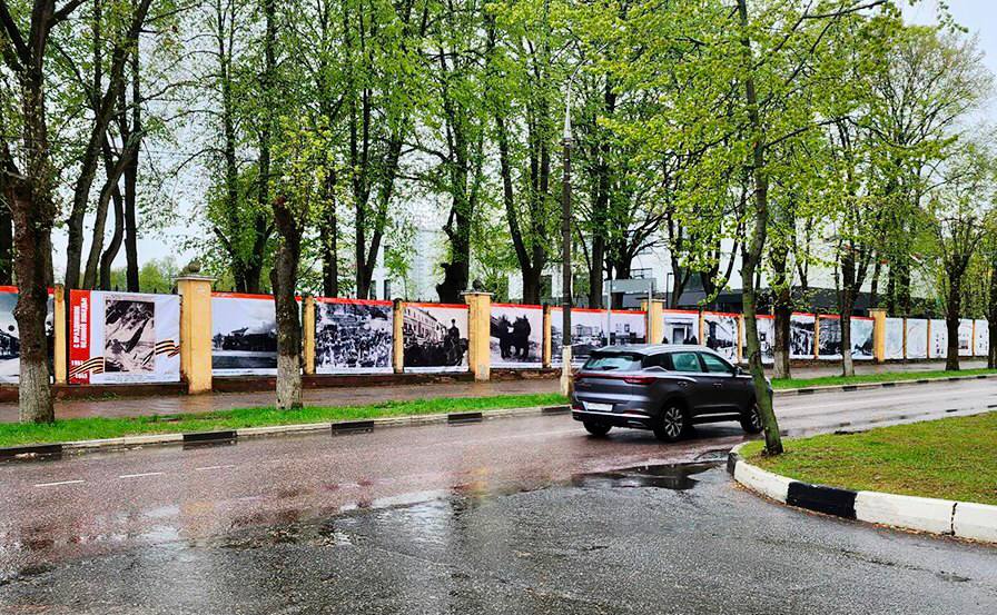 уличная выставка о становлении города