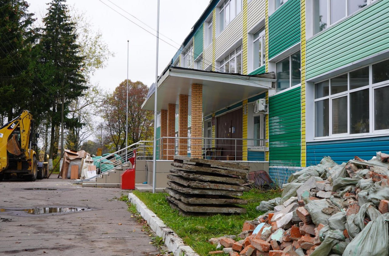 В Малинской школе после ремонта появится медиарубка, полоса препятствий и шахматные домики1