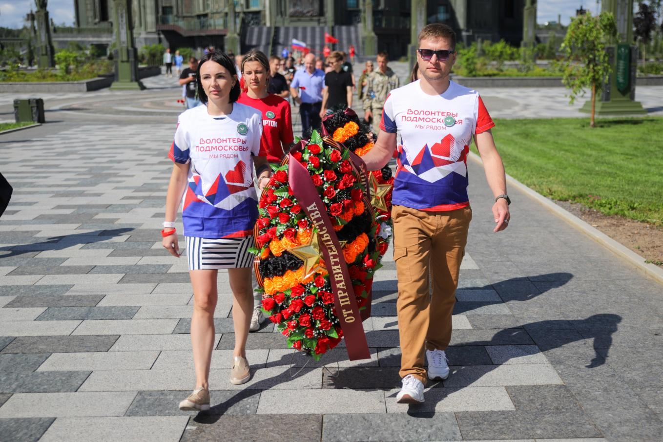 В ПОДМОСКОВЬЕ СТАРТОВАЛ АВТОПРОБЕГ В ЧЕСТЬ 80 – ЛЕТИЯ НАЧАЛА СТАЛИНГРАДСКОЙ  БИТВЫ / Администрация городского округа Ступино