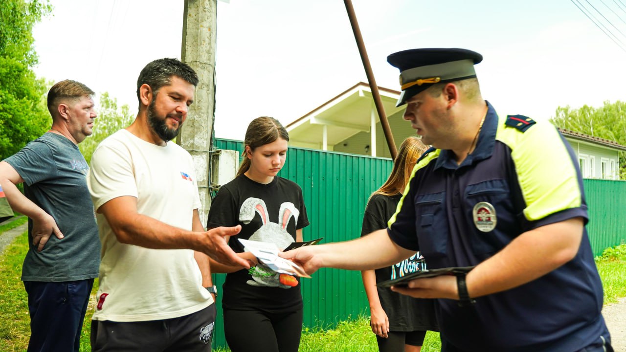 В Ступино автоинспектор и общественник провели беседу в СНТ