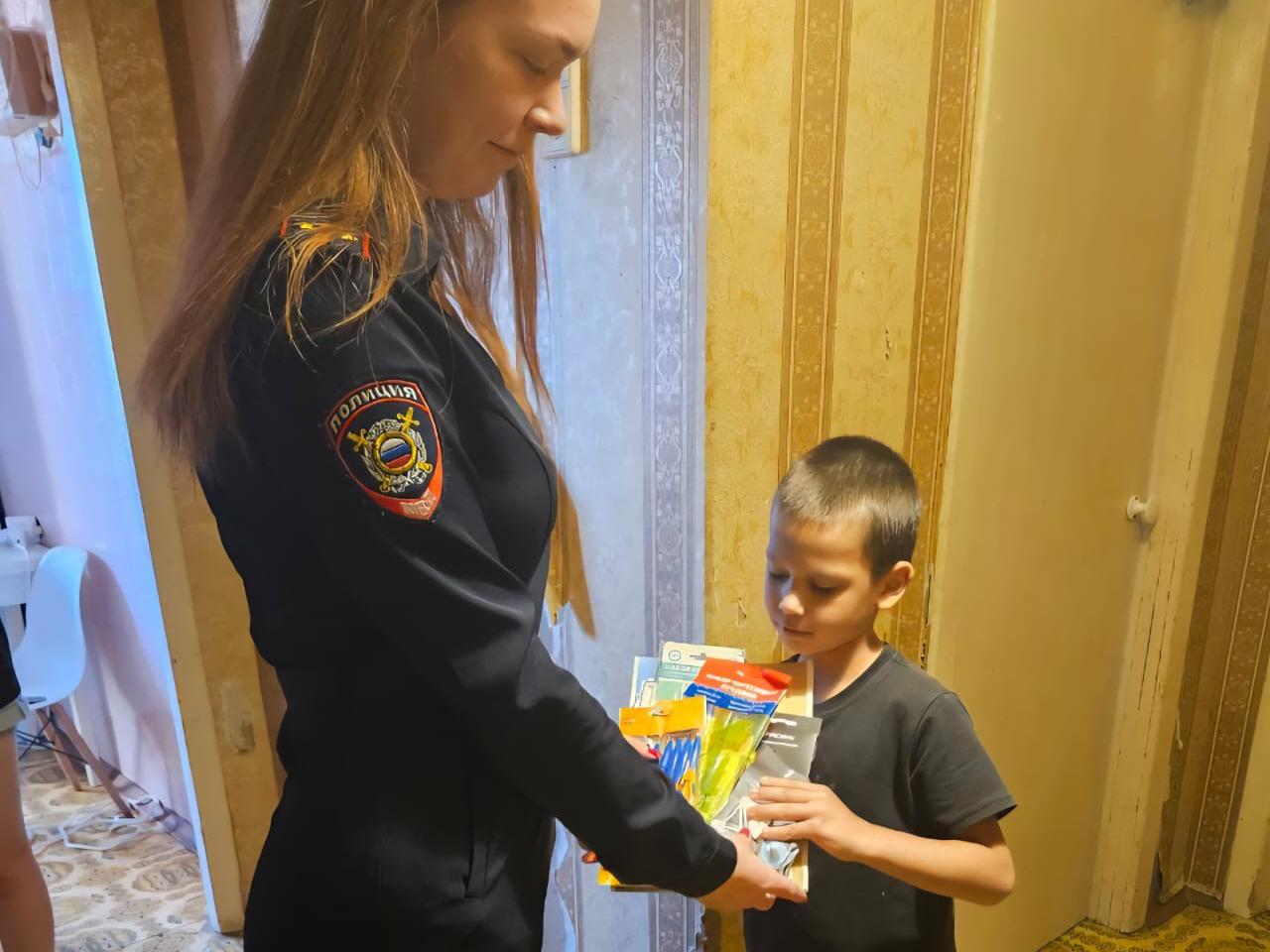 В Ступино сотрудница полиции приняла участие в благотворительной акции