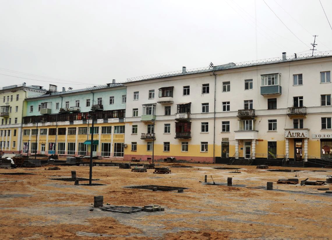 В центра города Ступино продолжается благоустройство пешеходной зоны проспекта  Победы – выполнено 65% от общего объема работ. 