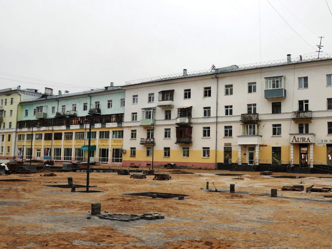 В центра города Ступино продолжается благоустройство пешеходной зоны проспекта  Победы – выполнено 65% от общего объема работ. 